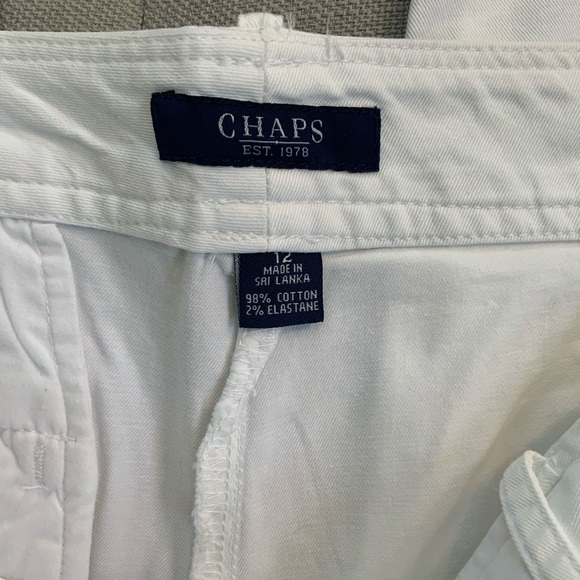 🤍White Capris🤍 - Picture 2 of 4